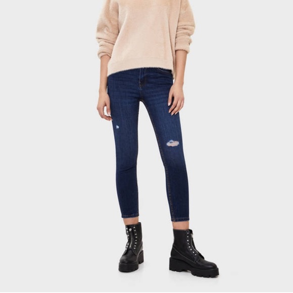 NWT Bershka Cropped Mid-Rise Skinny Jeans - Picture 4 of 6